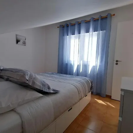 Atlantic View House בליאל