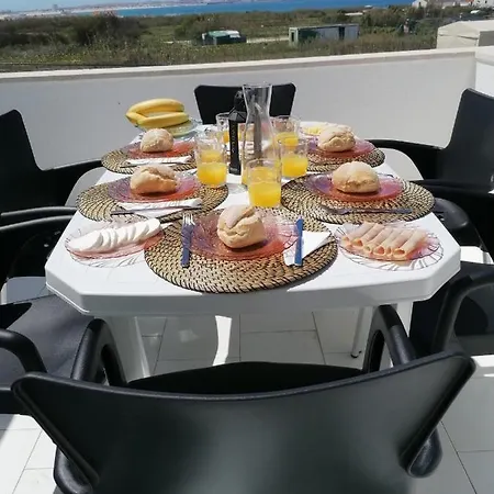 בית נופש Atlantic View House *
